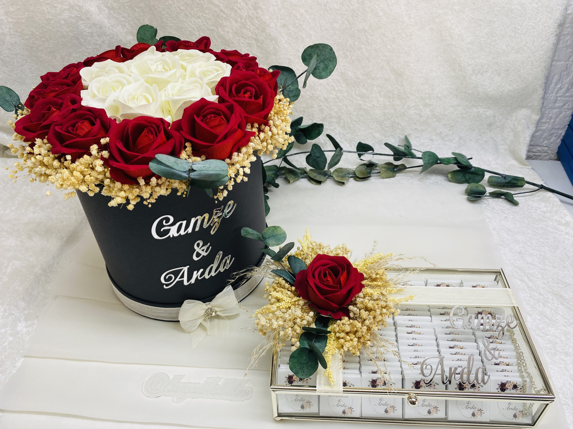 İsteme Çiçek - Çikolata Kutusu