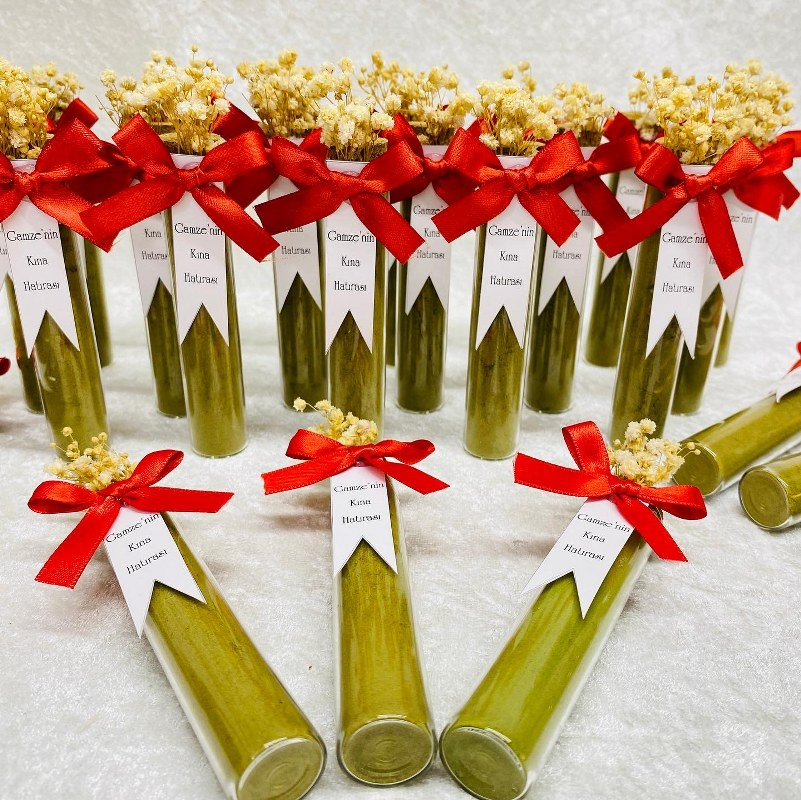 Deney Tüpünde  Kına küçük resim 3